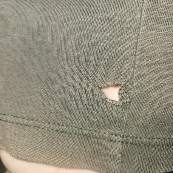 Vintage Guess Tshirt - Picture 5 of 5